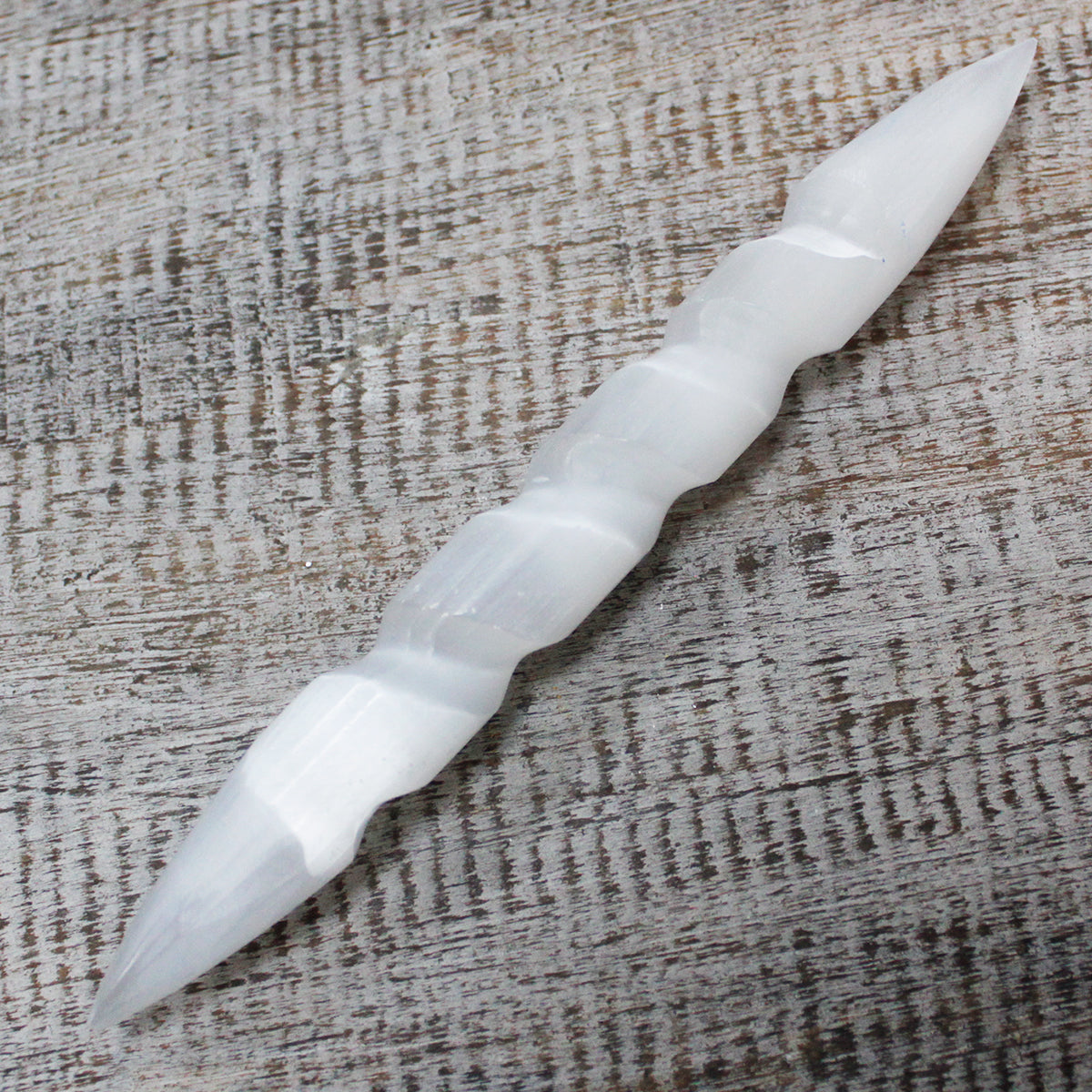 Selenite Spiral Wand - 16 cm - Point Both Ends