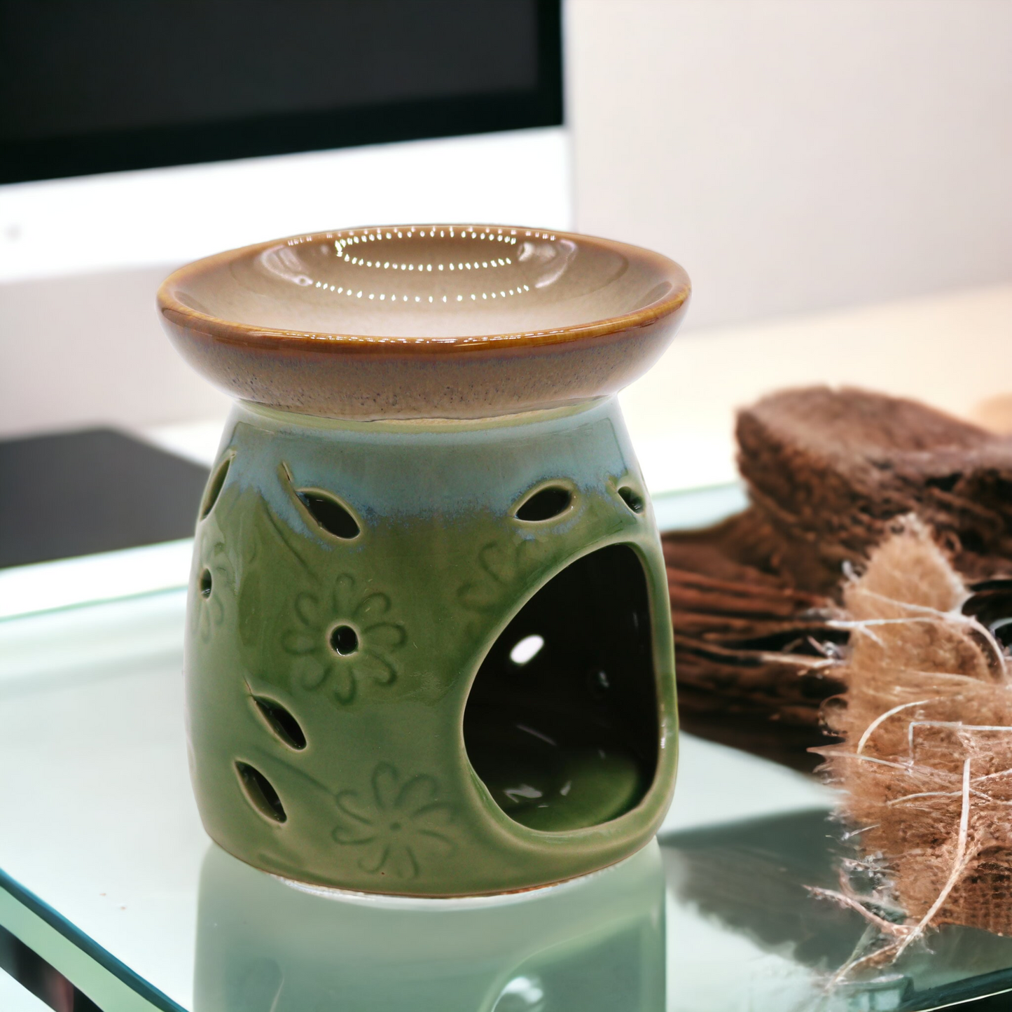 Classic Ceramic Oil Burner - Moss